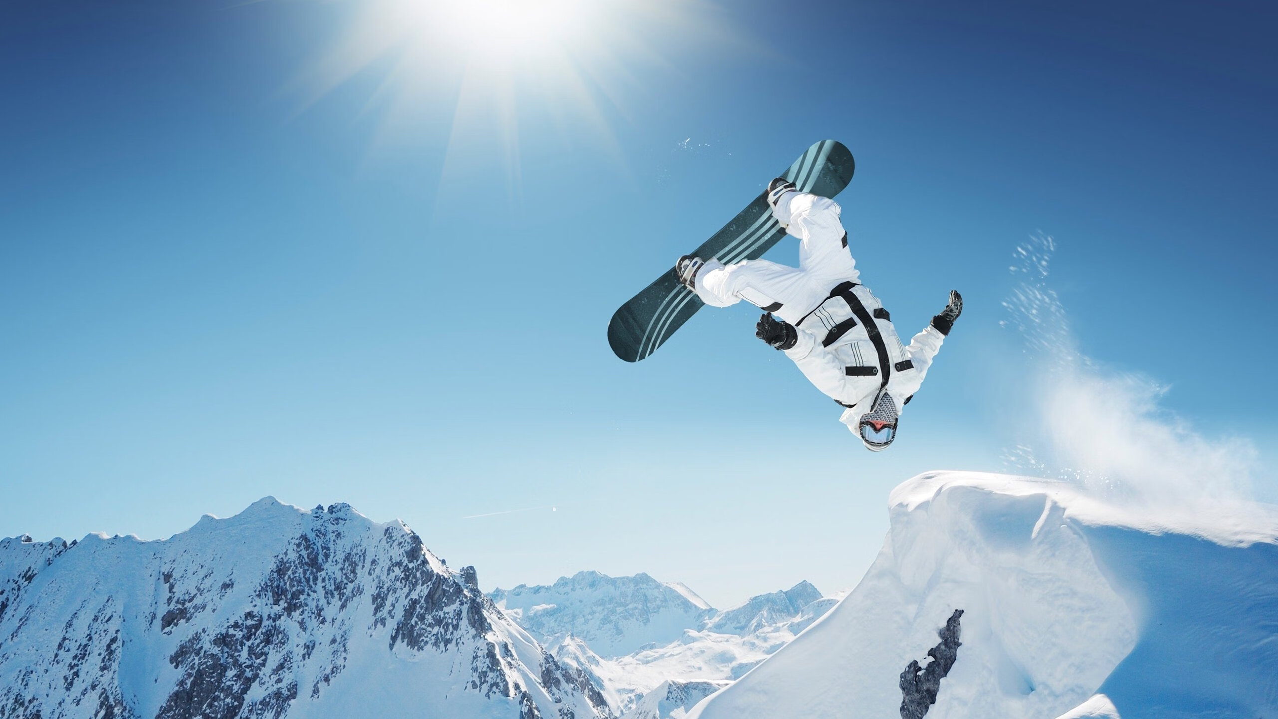 英超争冠焦点战，拜仁翻盘比利时的战术启示