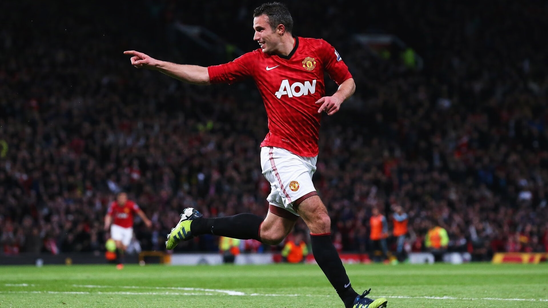 体育赛事直播-魔笛悠扬，节奏为王，莫德里奇如何用双脚指挥欧冠半决赛之夜的交响