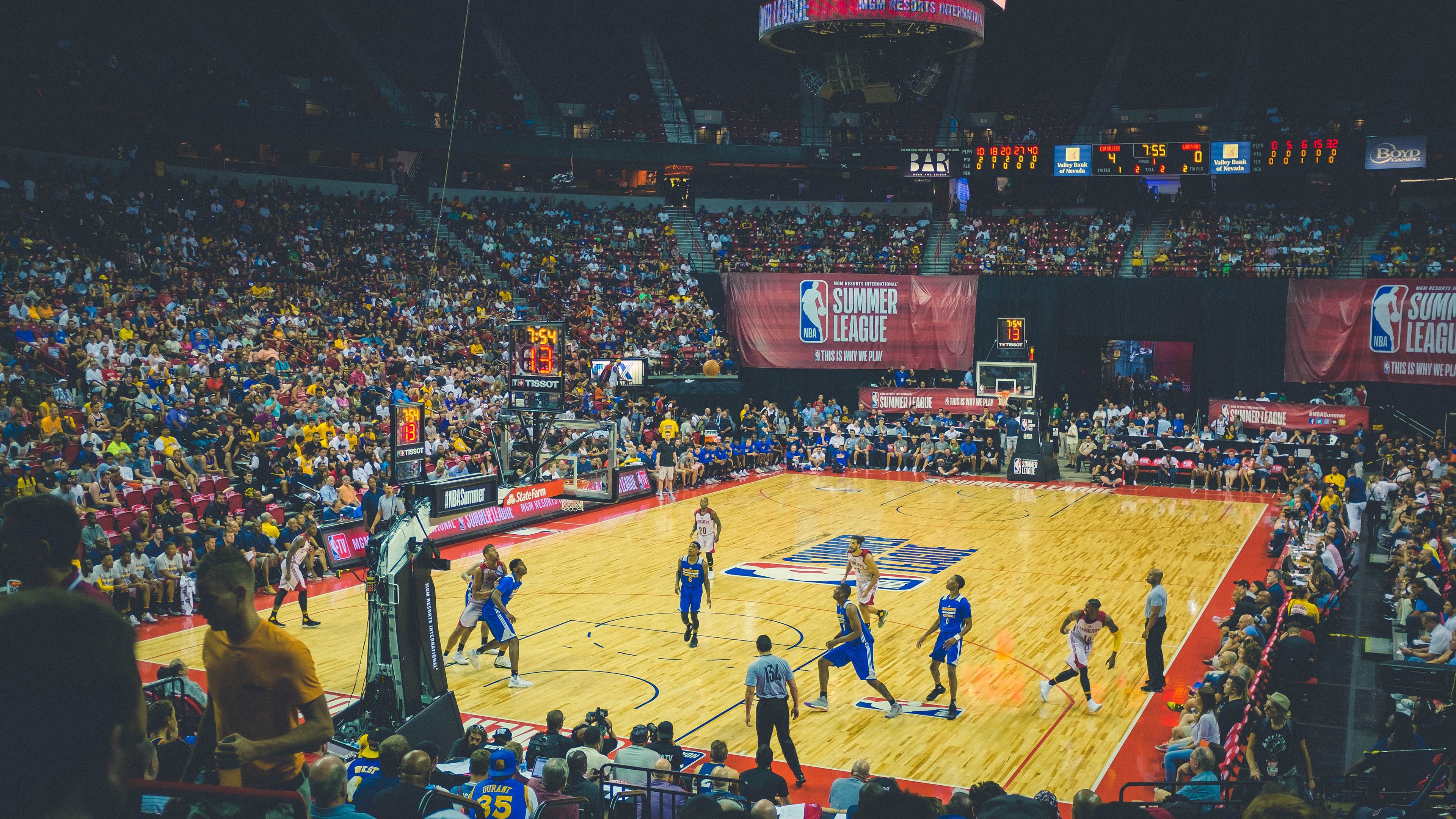 红牛绝杀索伯，塞恩斯统治全场的战术奇迹